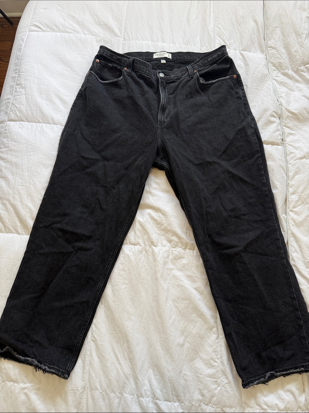 Abercrombie & Fitch Black High-Rise Straight Jeans